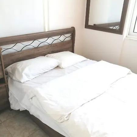 Апартаменты 2 Bedroom In Location In